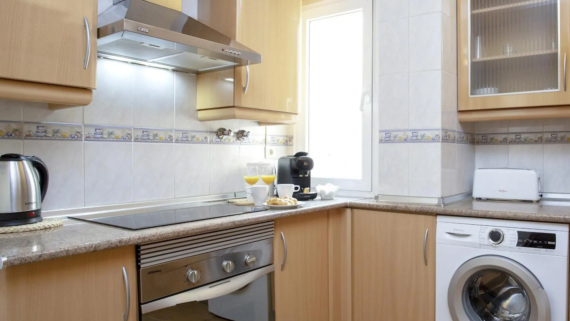 -Malagasunapts-City Centre Mariblanca 아파트